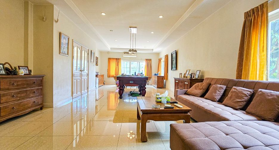 For sale 4 bed villa in Ban Chang, Rayong