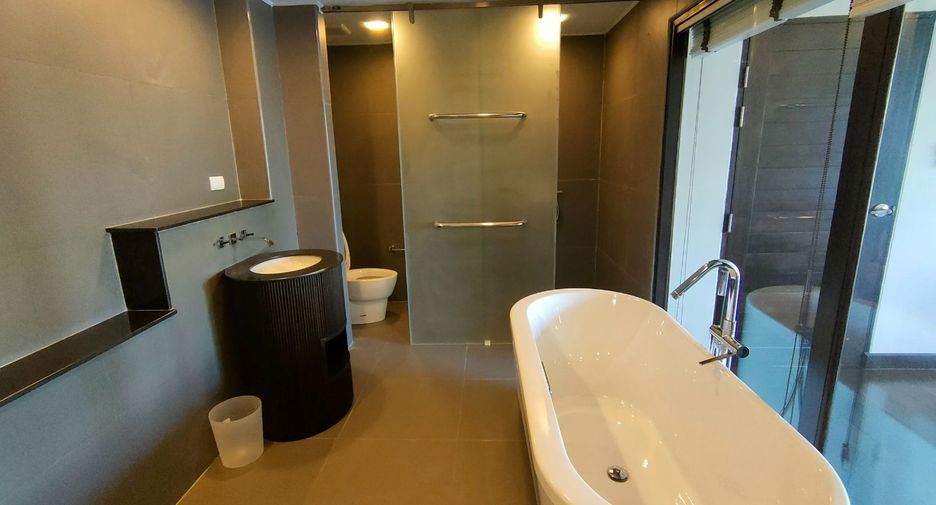 For rent 2 bedrooms condo in Mae Rim, Chiang Mai