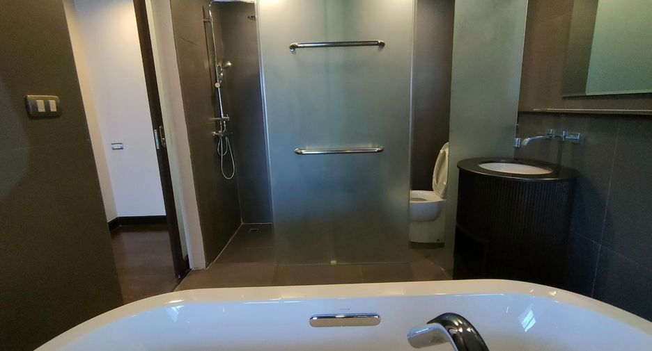For rent 2 bedrooms condo in Mae Rim, Chiang Mai