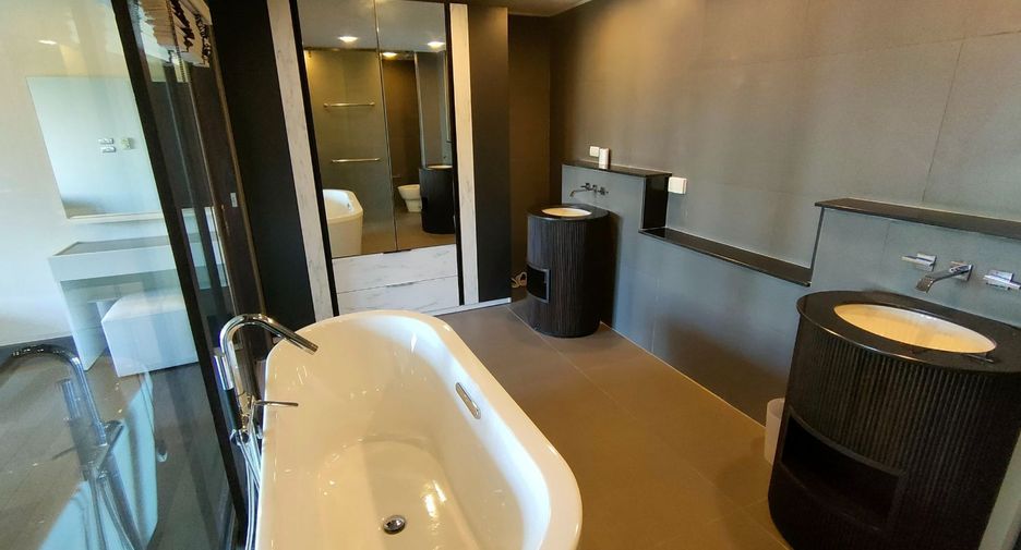 For rent 2 bedrooms condo in Mae Rim, Chiang Mai