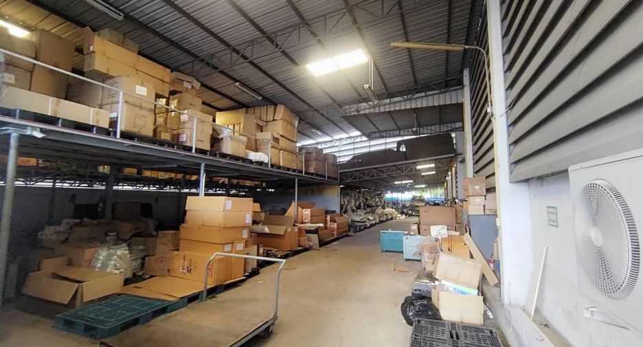 For sale 2 bed warehouse in Mueang Nonthaburi, Nonthaburi