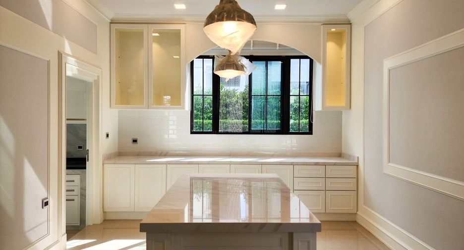 For rent and for sale 4 bedrooms house in Prawet, Bangkok