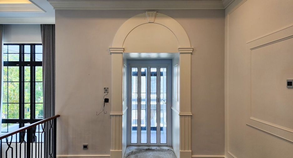 For rent and for sale 4 bedrooms house in Prawet, Bangkok