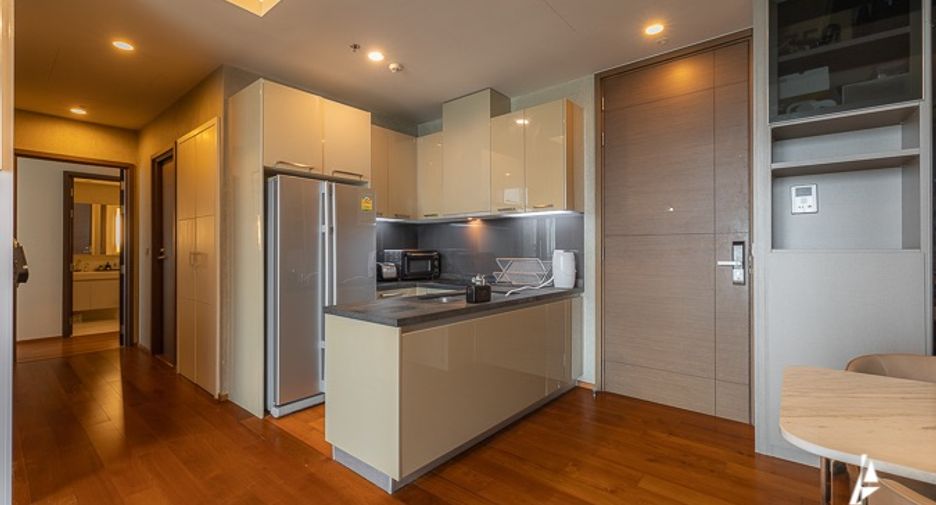 For sale 2 bedrooms condo in Watthana, Bangkok