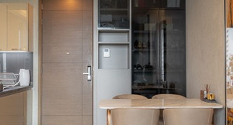 For sale 2 bedrooms condo in Watthana, Bangkok