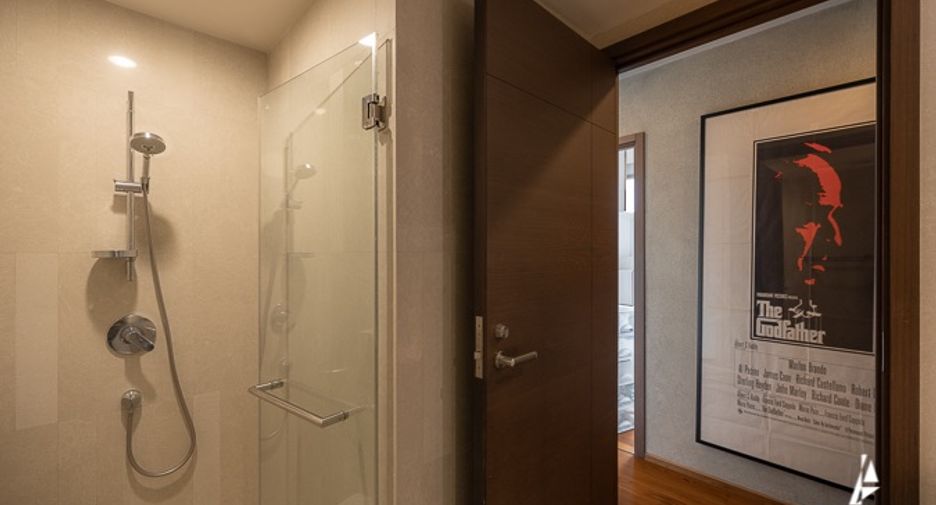 For sale 2 bedrooms condo in Watthana, Bangkok