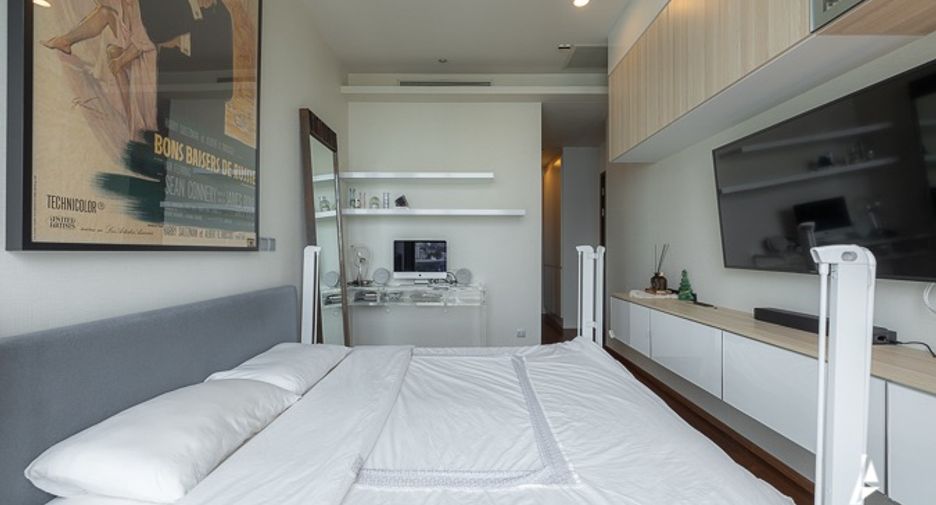 For sale 2 bedrooms condo in Watthana, Bangkok
