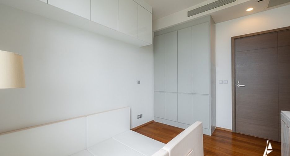 For sale 2 bedrooms condo in Watthana, Bangkok