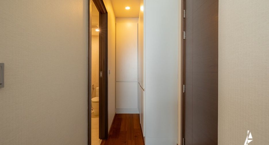 For sale 2 bedrooms condo in Watthana, Bangkok