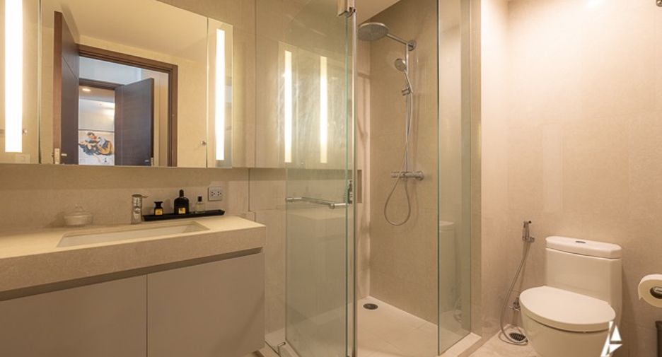 For sale 2 bedrooms condo in Watthana, Bangkok