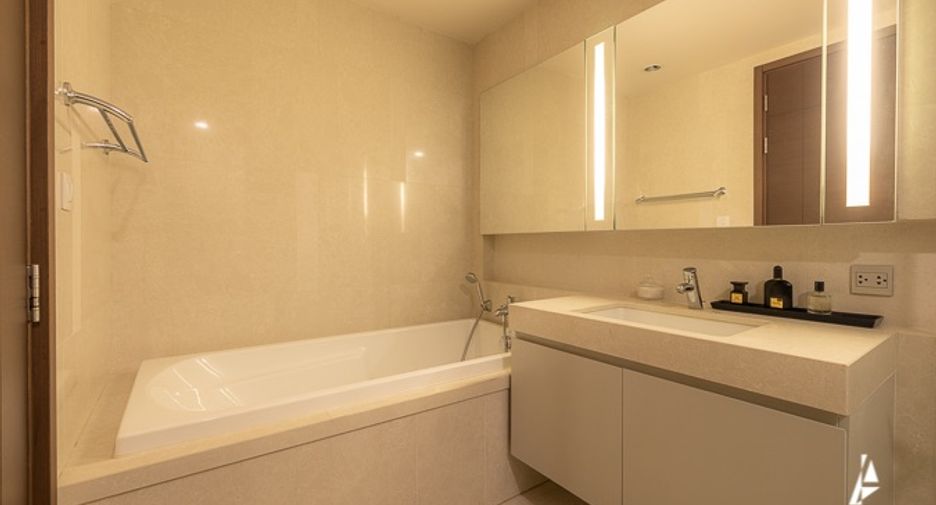 For sale 2 bedrooms condo in Watthana, Bangkok
