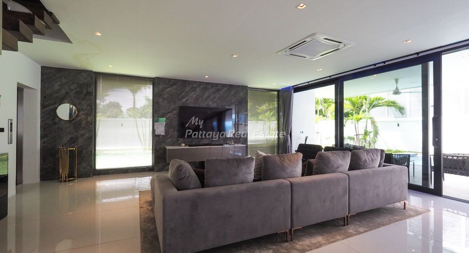 For sale 4 bedrooms villa in Bang Lamung, Chonburi