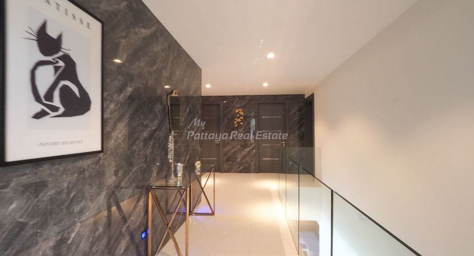 For sale 4 bedrooms villa in Bang Lamung, Chonburi