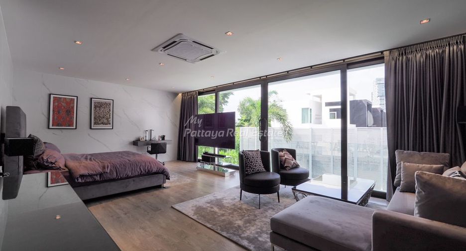 For sale 4 bedrooms villa in Bang Lamung, Chonburi