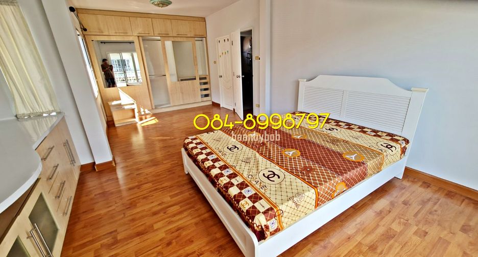 For rent and for sale 4 bedrooms house in Bang Bua Thong, Nonthaburi