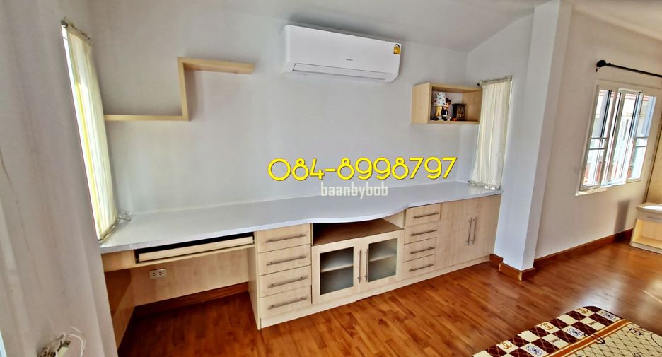 For rent and for sale 4 bedrooms house in Bang Bua Thong, Nonthaburi