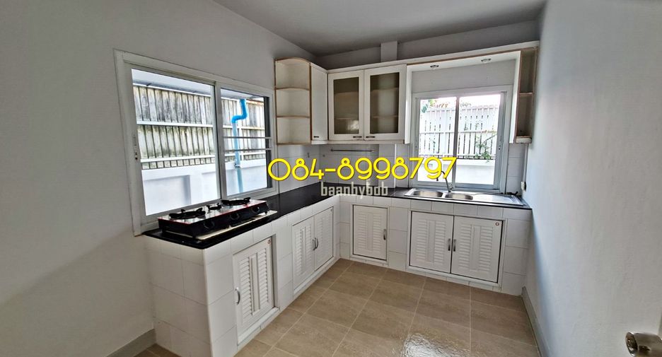 For rent and for sale 4 bedrooms house in Bang Bua Thong, Nonthaburi