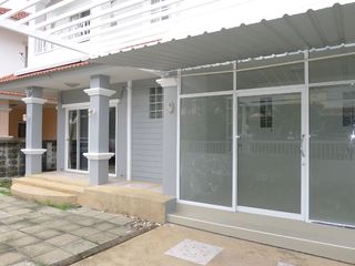 ให้เช่า และ ขาย 4 เตียง บ้านเดี่ยว ใน บางบัวทอง, นนทบุรี