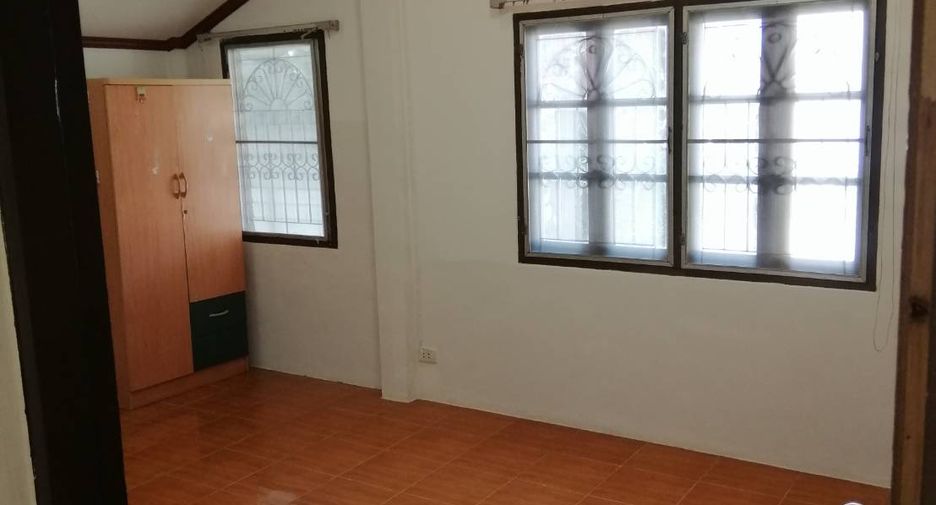 For rent 2 bedrooms house in Saphan Sung, Bangkok