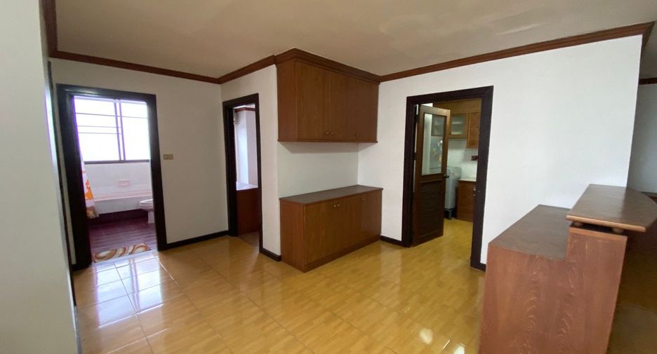 Wohnung zur Miete und zum Kauf mit 2 Zimmer in Watthana, Bangkok