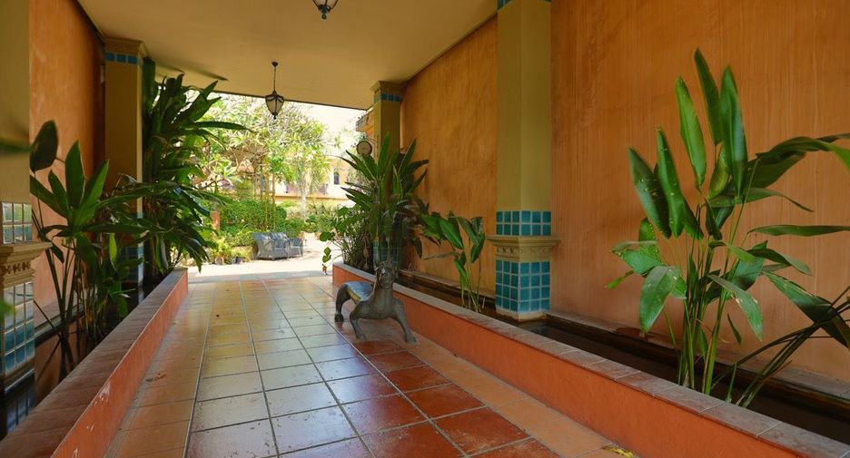 Hotel en venta de 72 habitaciones en Bang Lamung, Chonburi