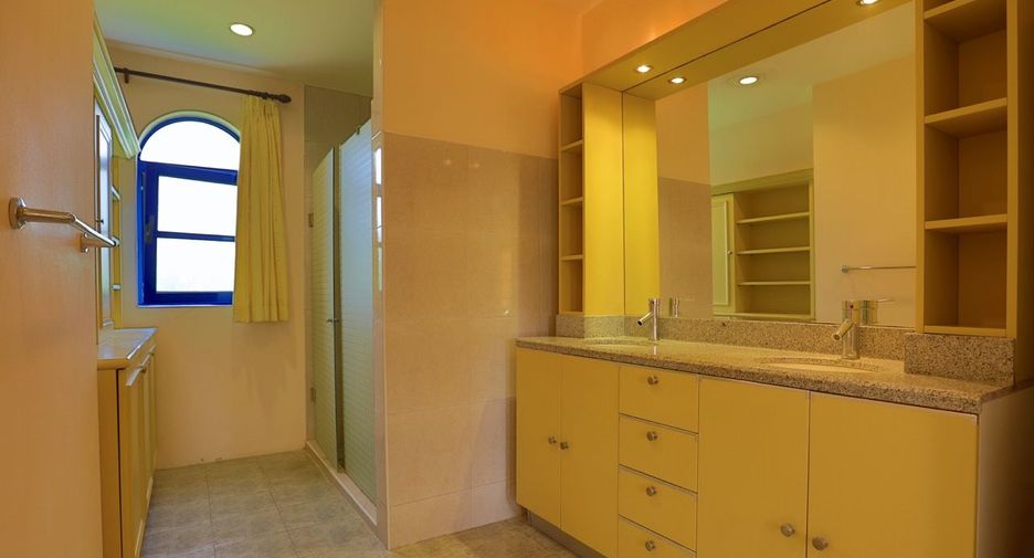 Hotel en venta de 72 habitaciones en Bang Lamung, Chonburi