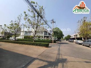 For sale 5 bed house in Khlong Luang, Pathum Thani