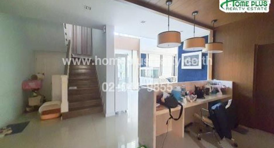 À vendre 5 chambres maison à Mueang Pathum Thani, Pathum Thani