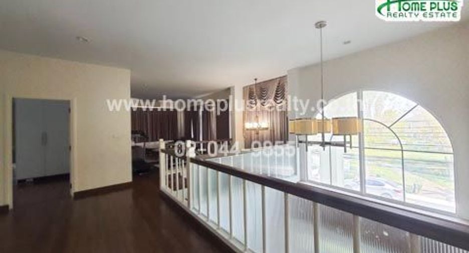 À vendre 5 chambres maison à Mueang Pathum Thani, Pathum Thani