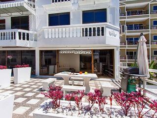 For sale 5 Beds townhouse in Pratumnak, Pattaya