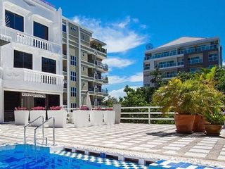 For sale 5 bed townhouse in Bang Lamung, Chonburi