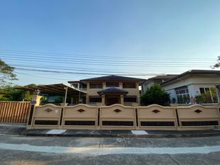 For sale 6 bedrooms house in Taling Chan, Bangkok