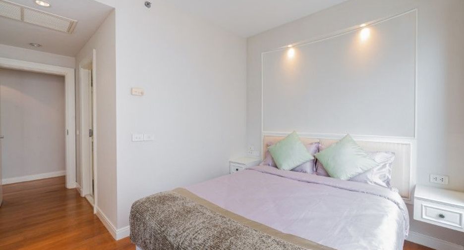 For rent and for sale 2 bedrooms condo in Pathum Wan, Bangkok