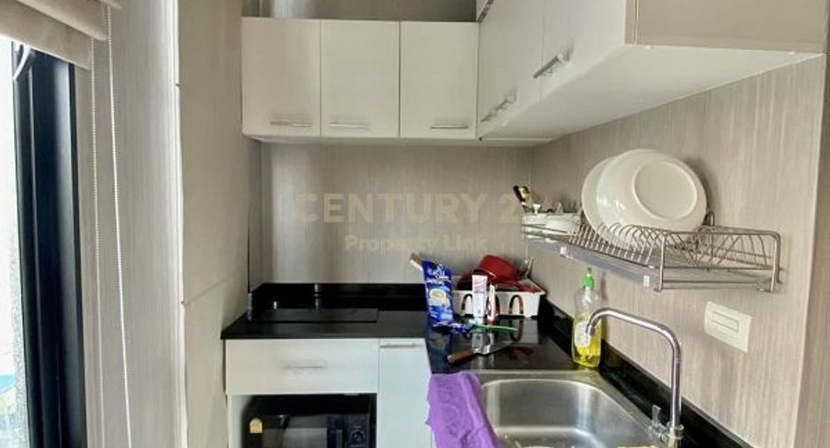 For sale 4 bedrooms retail Space in Wang Thonglang, Bangkok