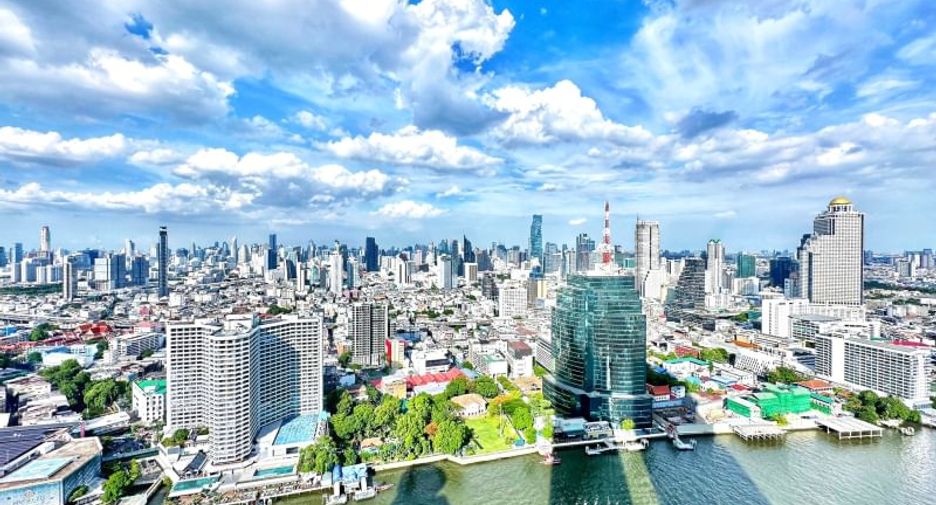 For sale 3 bedrooms condo in Khlong San, Bangkok