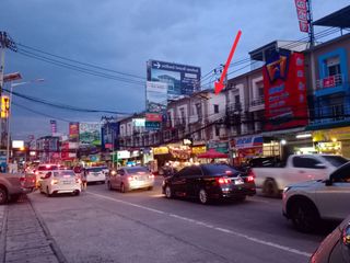Gewerbefläche zum Kauf mit 2 Zimmer in Si Racha, Chonburi