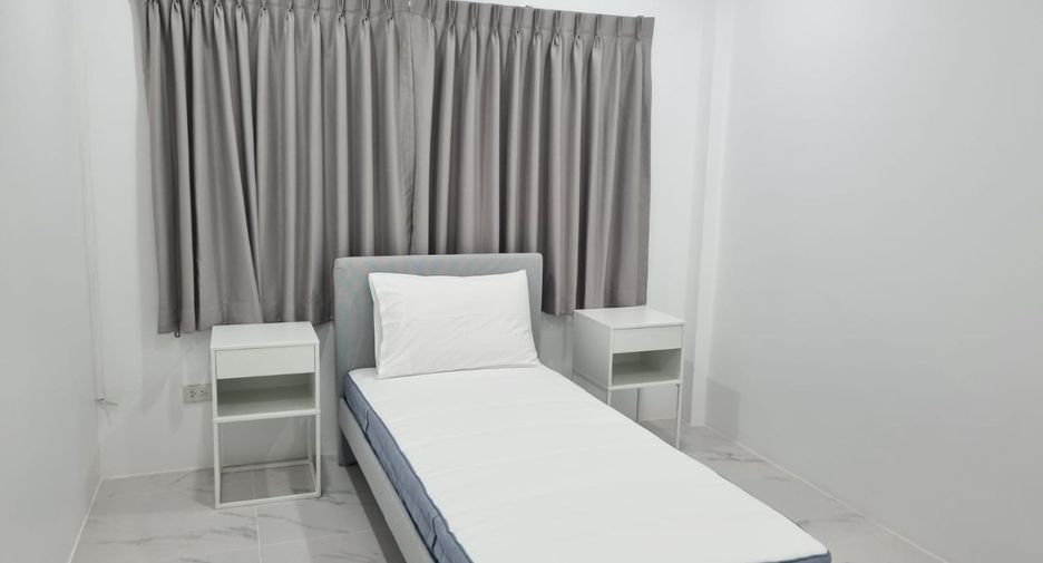 For rent 3 bedrooms townhouse in Ko Samui, Surat Thani