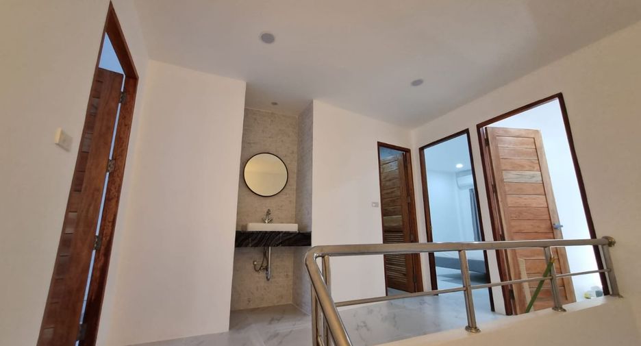 For rent 3 bedrooms townhouse in Ko Samui, Surat Thani
