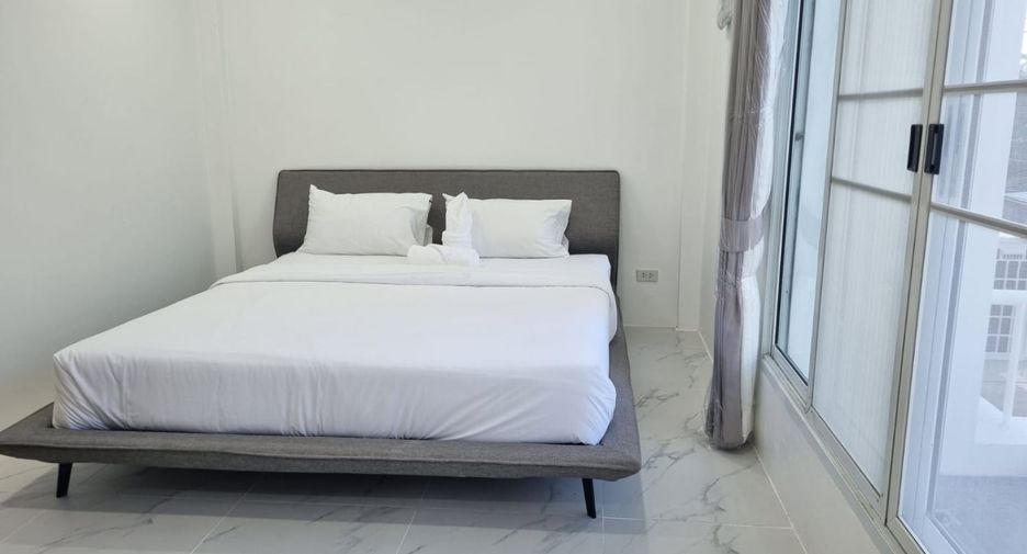 For rent 3 bedrooms townhouse in Ko Samui, Surat Thani