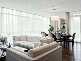 For rent 4 bedrooms condo in Pathum Wan, Bangkok
