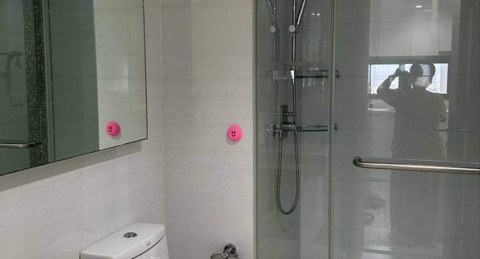 For rent and for sale 1 bed condo in Sathon, Bangkok