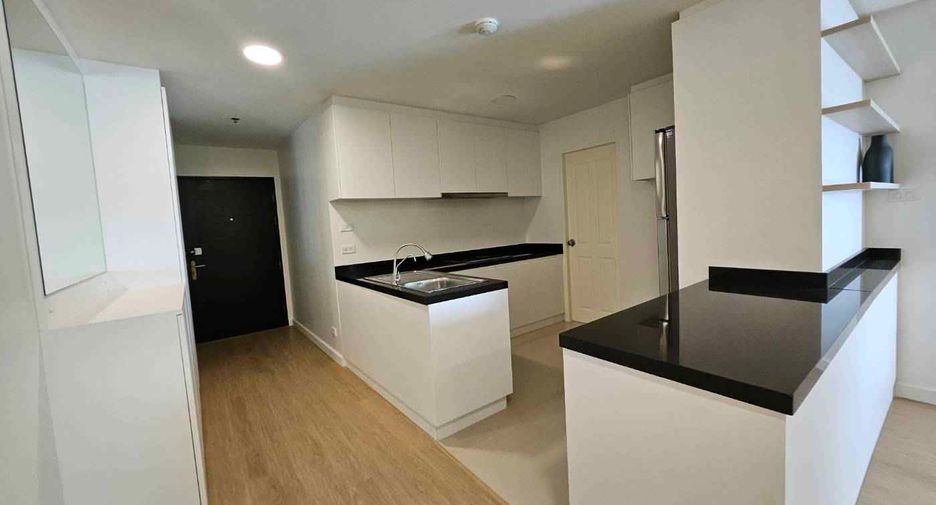 Condo en alquiler y en venta de 2 habitaciones en Huai Khwang, Bangkok