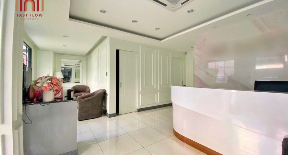 For sale 10 Beds townhouse in Bueng Kum, Bangkok