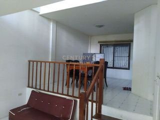 Reihenhaus zur Miete mit 3 Zimmer in Wang Thonglang, Bangkok