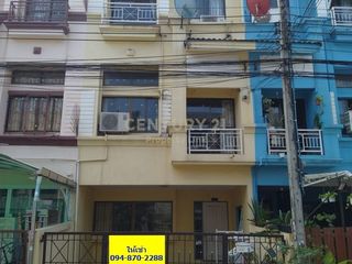 Reihenhaus zur Miete mit 3 Zimmer in Wang Thonglang, Bangkok