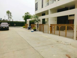 For sale 3 bedrooms house in Yan Nawa, Bangkok