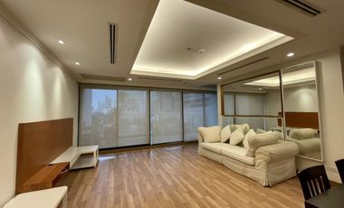 For rent 2 bedrooms condo in Pathum Wan, Bangkok