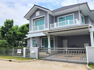 For sale 4 Beds house in Khlong Sam Wa, Bangkok