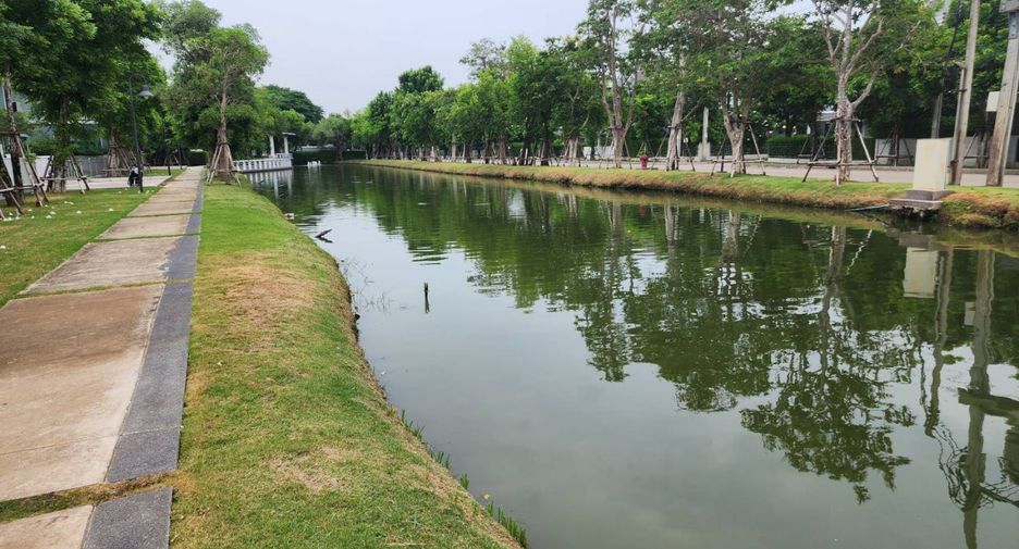 For sale 4 ベッドルーム house in Khlong Sam Wa, Bangkok