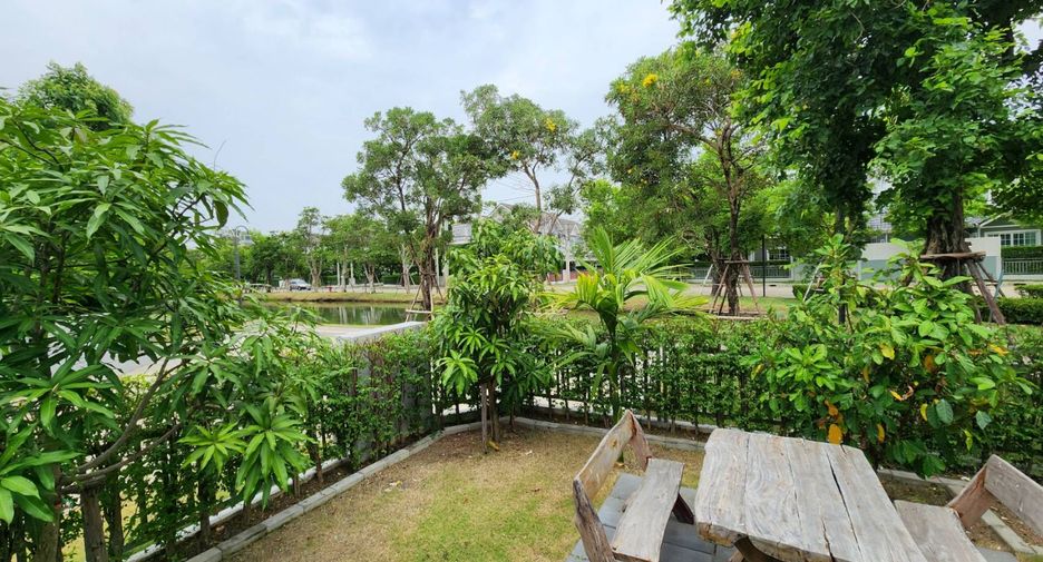 For sale 4 ベッドルーム house in Khlong Sam Wa, Bangkok